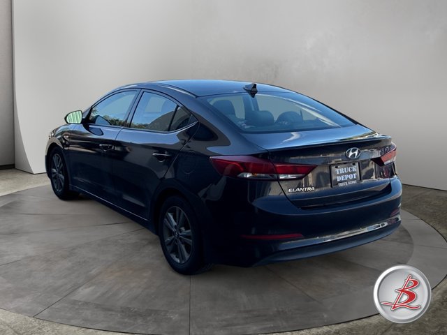 Used 2018 Hyundai Elantra SEL FWD image 5