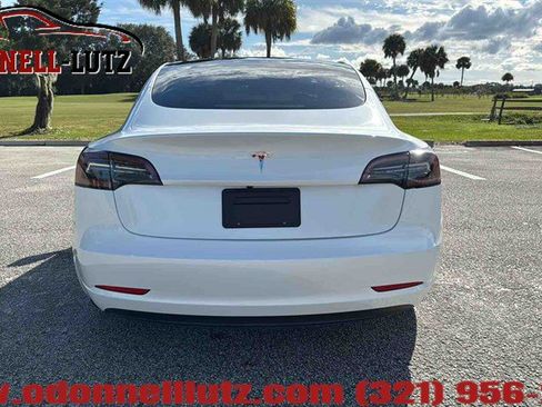 Used 2023 Tesla Model 3 Standard Range image 9