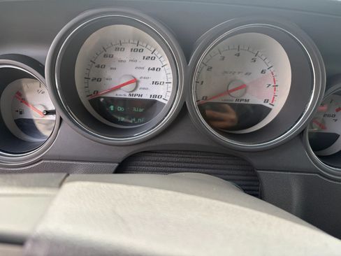Used 2009 Dodge Challenger SRT8 RWD image 11