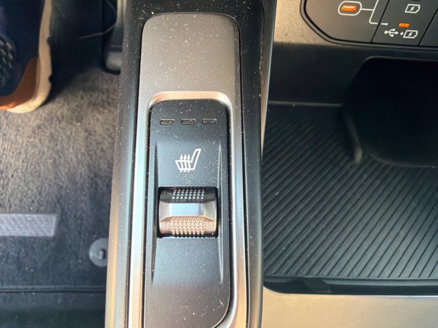 Used 2025 Kia Sorento EX AWD/4WD image 12