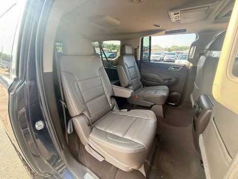 Used 2019 GMC Yukon XL Denali w/ Denali Ultimate Package AWD/4WD image 22