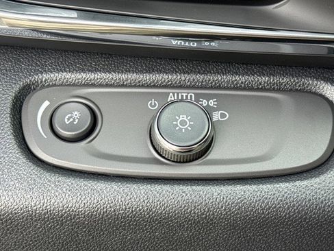 New 2025 Buick Envista Preferred w/ Convenience I Package image 19