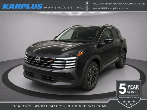 Used 2025 Nissan Kicks SR w/ SR Premium Package AWD/4WD image 1