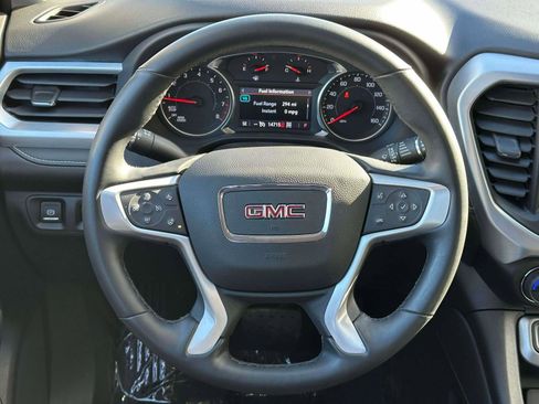 Used 2023 GMC Acadia SLT w/ Elevation Edition image 12