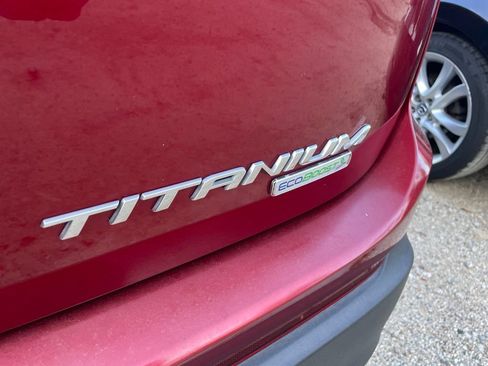 Used 2016 Ford Edge Titanium FWD image 8