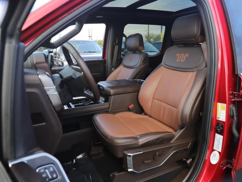 Used 2024 Ford F350 King Ranch w/ FX4 Off-Road Package image 21