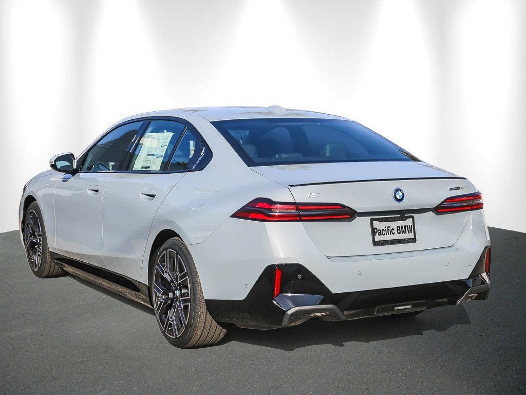 New 2027 BMW i5 eDrive40 w/ M Sport Package RWD image 4