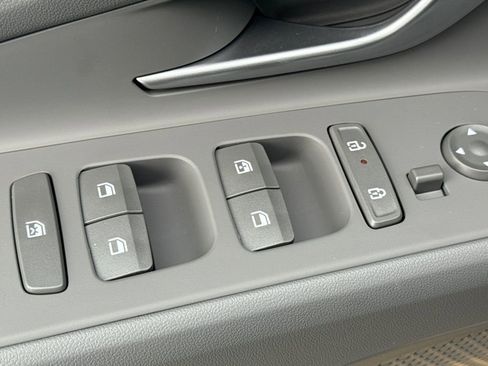 New 2026 Hyundai Elantra Sport FWD image 12