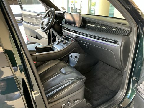 Used 2023 Hyundai Palisade Calligraphy image 17