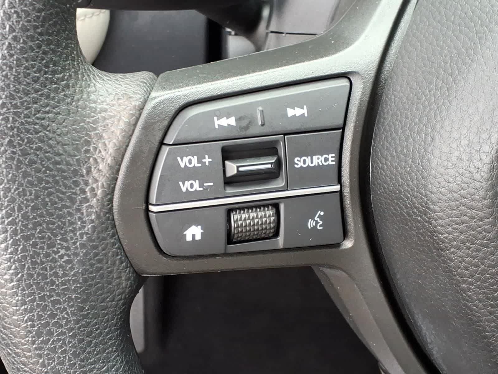 Used 2025 Honda HR-V LX image 17