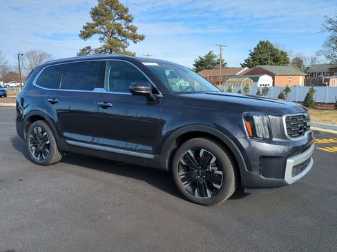 Used 2025 Kia Telluride SX image 2