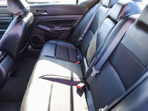 Used 2022 Nissan Altima 2.5 SR image 8