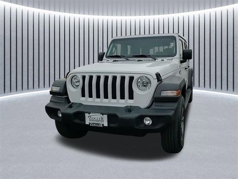Used 2022 Jeep Wrangler Unlimited Sport image 18