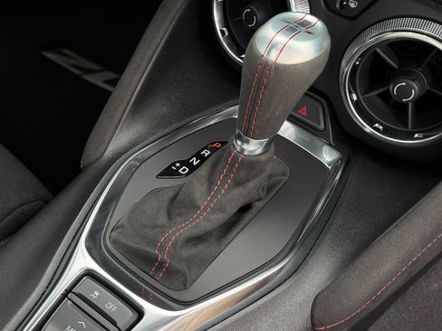 Used 2022 Chevrolet Camaro ZL1 image 35