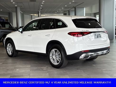 Used 2025 Mercedes-Benz GLC 300 4MATIC image 7