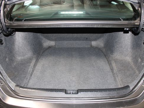 Used 2019 Honda Accord LX image 29