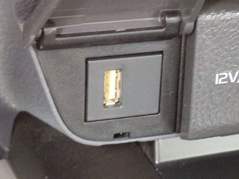 Used 2023 Toyota Camry XSE image 23