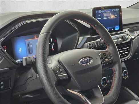 Used 2025 Ford Escape ST-Line image 14