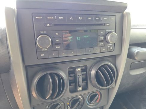 Used 2008 Jeep Wrangler Unlimited X AWD/4WD image 15