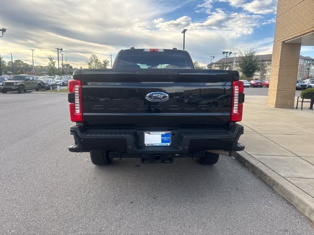 Used 2023 Ford F250 XL w/ STX Appearance Package AWD/4WD image 4