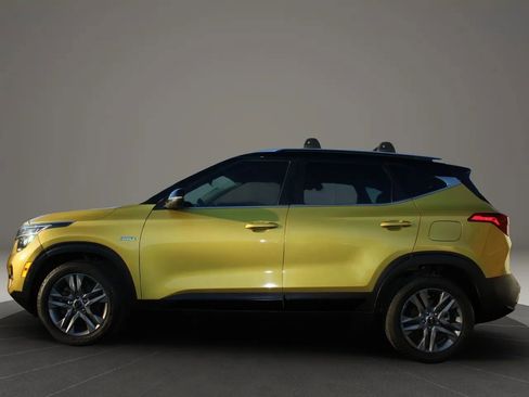 Used 2021 Kia Seltos S image 5