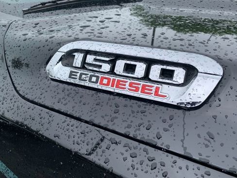Used 2022 RAM 1500 Limited AWD/4WD image 11