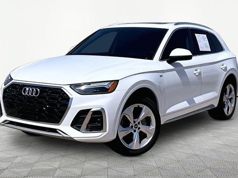Used 2023 Audi Q5 2.0T Premium Plus w/ Premium Plus Package AWD/4WD image 1