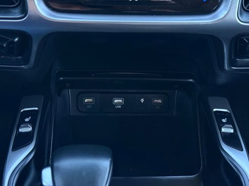 Certified 2023 Kia Sorento EX w/ Panoramic Sunroof Package image 50