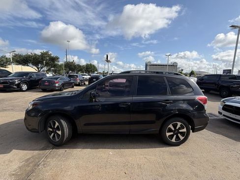 Used 2018 Subaru Forester 2.5i Premium AWD/4WD image 8
