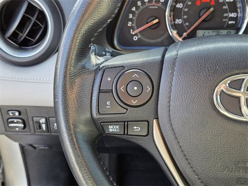 Used 2015 Toyota RAV4 Limited image 19