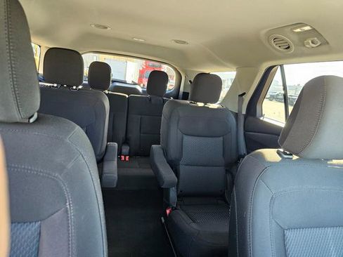 Used 2022 Ford Explorer XLT image 14