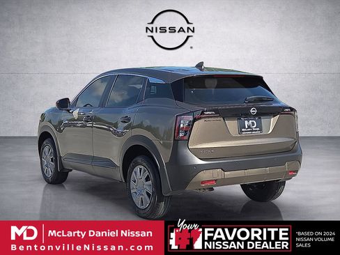 Used 2025 Nissan Kicks S FWD image 4