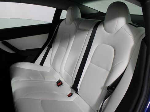 Used 2019 Tesla Model 3 Long Range image 28