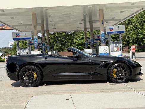 Used 2014 Chevrolet Corvette Stingray Convertible RWD image 16