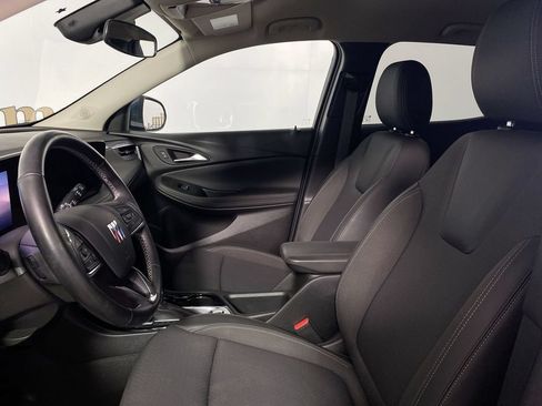 Certified 2024 Buick Encore GX Preferred w/ Comfort Package FWD image 11