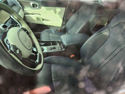 Certified 2022 Kia Sorento SX Prestige image 16