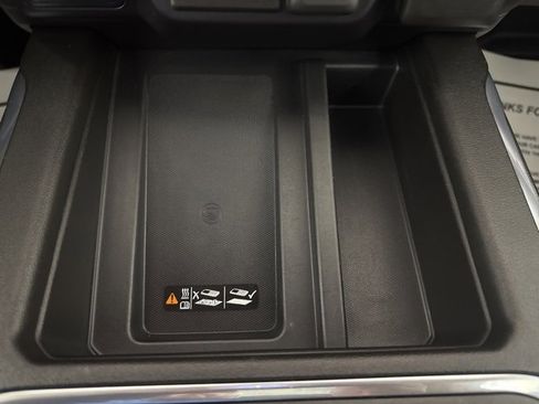 Used 2021 GMC Sierra 2500 AT4 w/ AT4 Premium Plus Package image 17