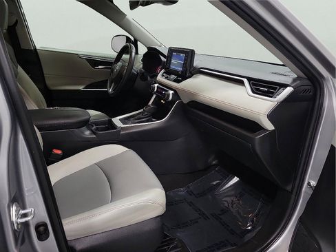 Certified 2021 Toyota RAV4 XLE Premium image 19