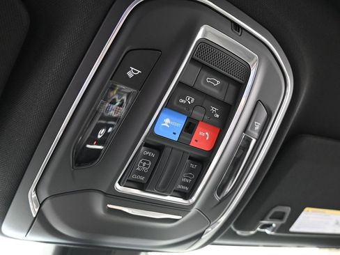 New 2025 Jeep Grand Cherokee L Altitude image 20