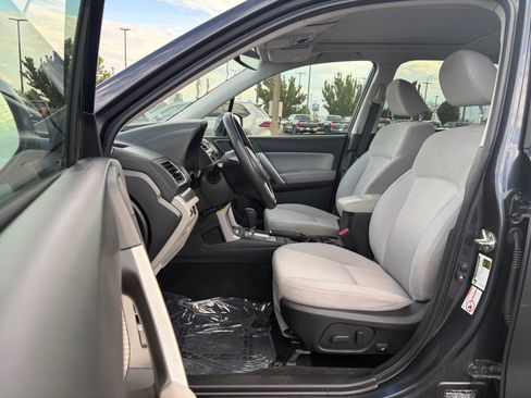 Used 2018 Subaru Forester 2.5i Premium w/ All-Weather Package AWD/4WD image 11
