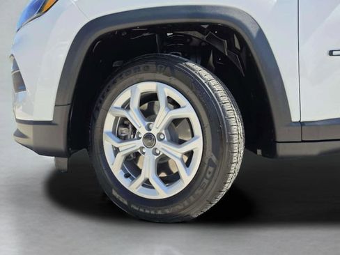 Used 2025 Jeep Compass Sport AWD/4WD image 36