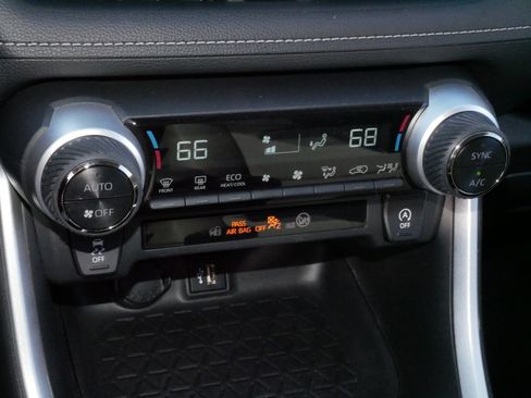 Certified 2024 Toyota RAV4 XLE image 23