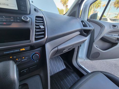 Used 2021 Ford Transit Connect XL FWD image 29