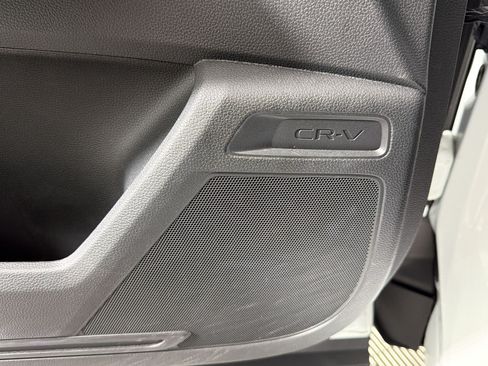 Used 2024 Honda CR-V Sport Touring image 27