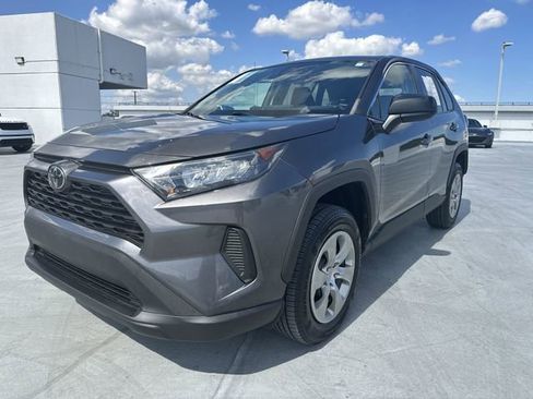 Used 2022 Toyota RAV4 LE image 36