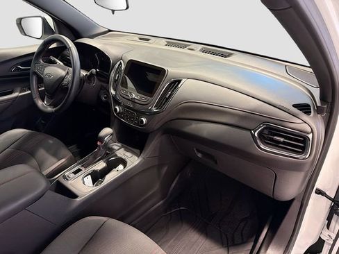 Used 2024 Chevrolet Equinox RS image 25