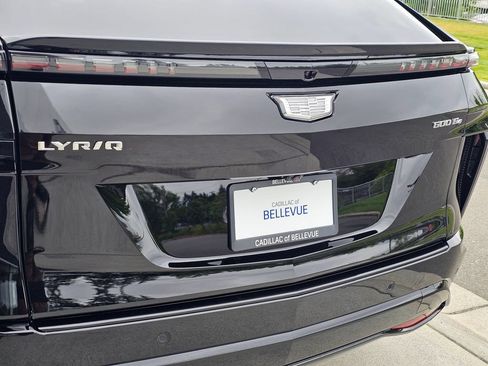 Used 2026 Cadillac Lyriq Premium Sport AWD/4WD image 14