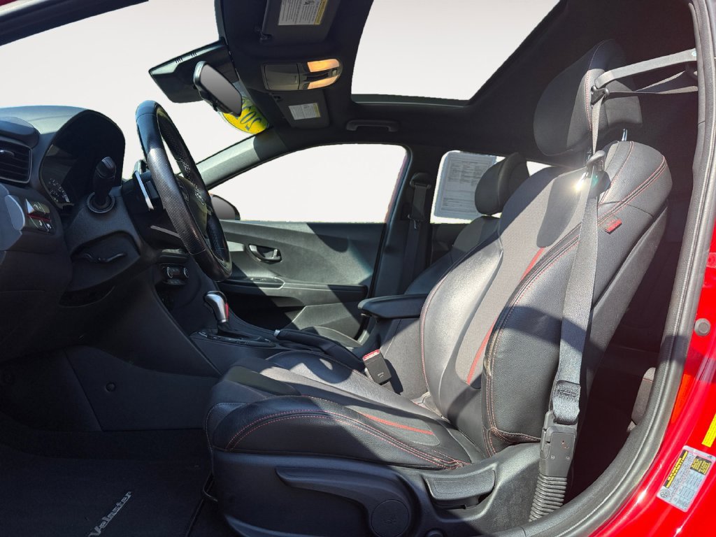 Used 2020 Hyundai Veloster Turbo FWD image 9