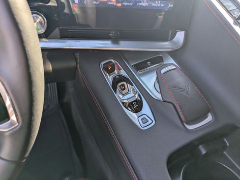 Used 2024 Chevrolet Corvette Stingray Coupe w/ Z51 Performance Package image 17