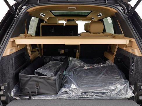 New 2026 Land Rover Range Rover Long Wheelbase SE image 20